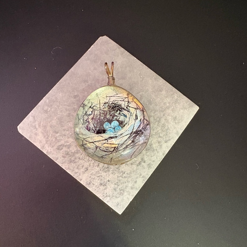 Robins Nest Pendant
